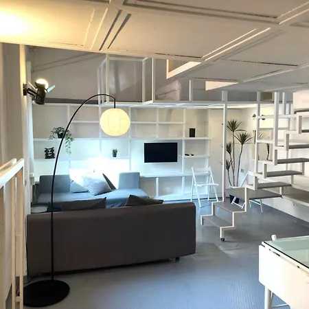 Apartment Casa - And - Designer's Rhapsody