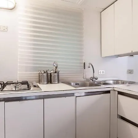 Casa - And - Designer's Rhapsody Apartment *